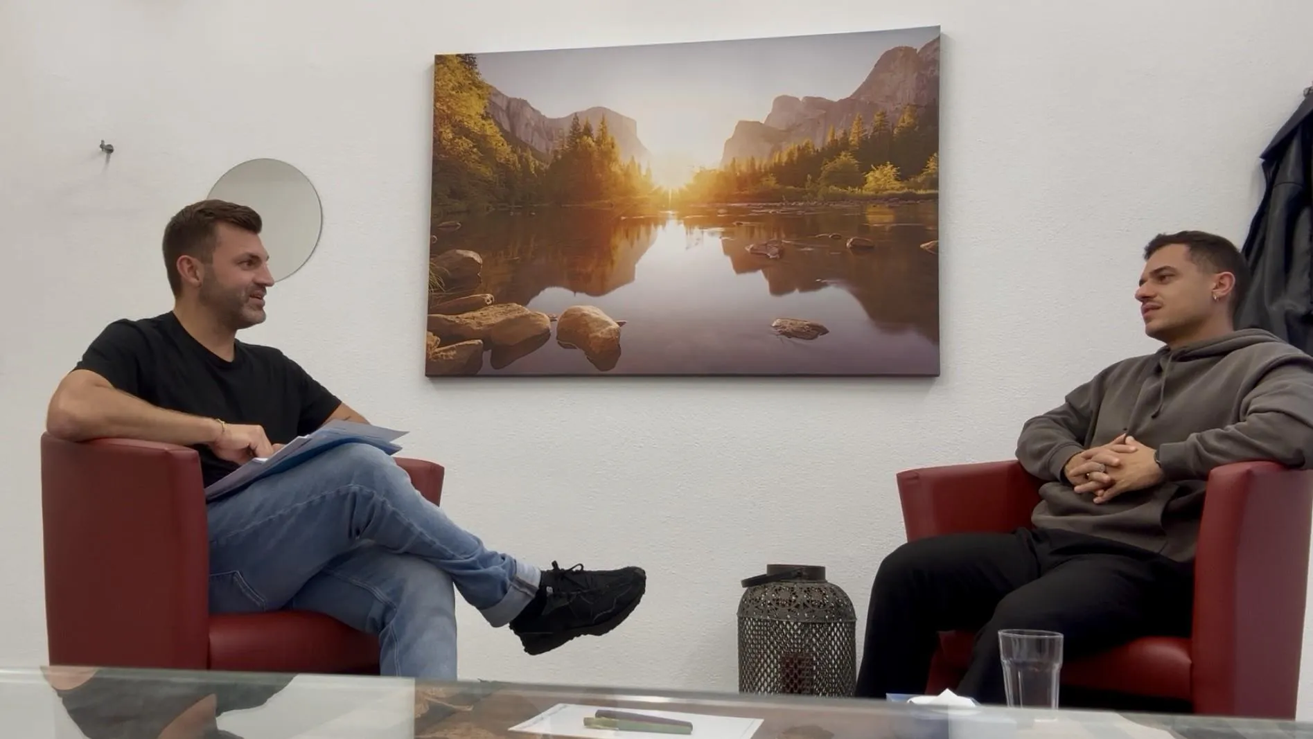 Sport Mental Coach Nicola Kurmann im Einzelcoaching mit einem Athleten in Zürich